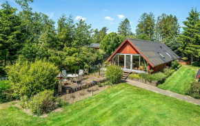 2 Bedroom Gorgeous Home In Glesborg